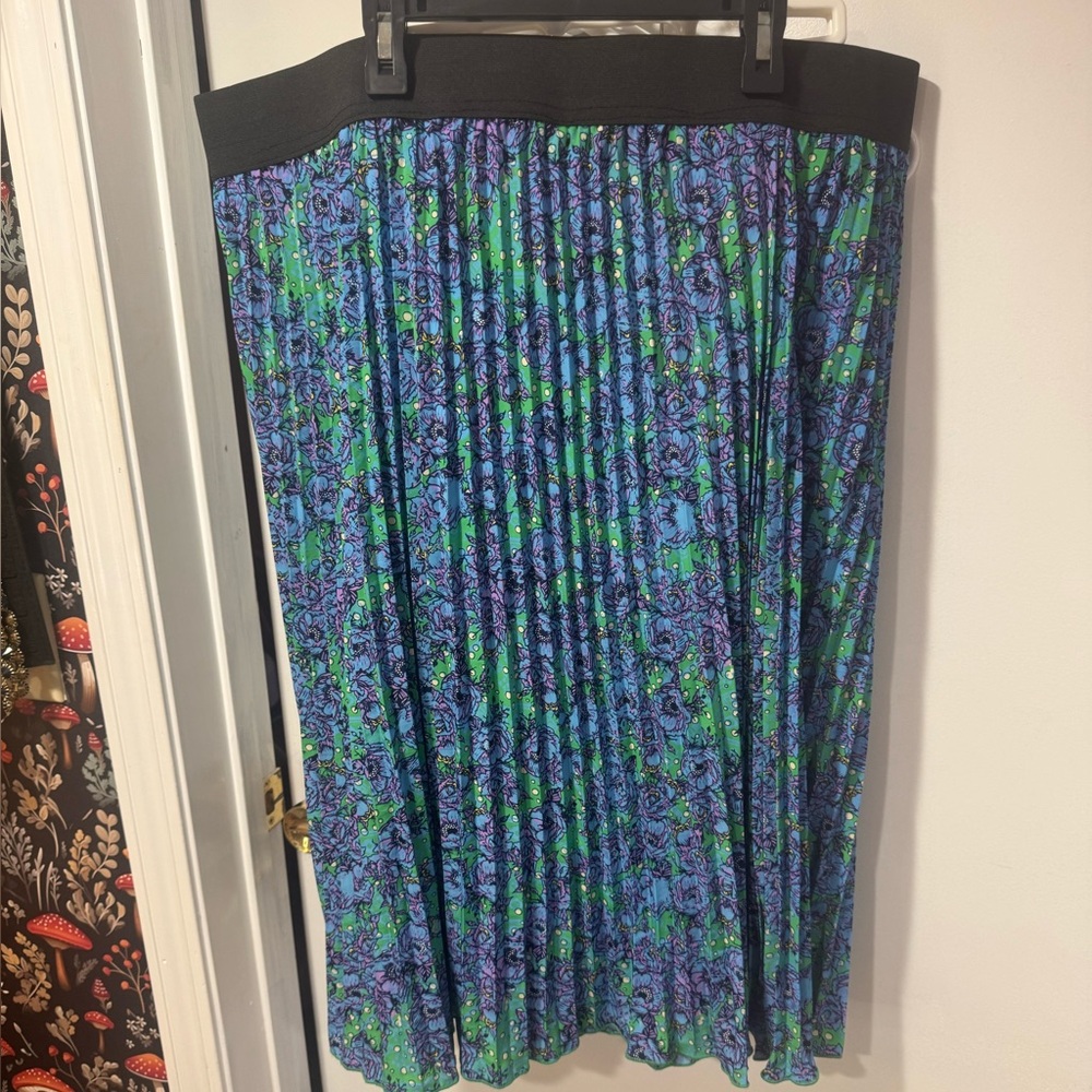 LuLaRoe Jill Skirt – Blue & Green Floral Pleated Midi Skirt (2XL)